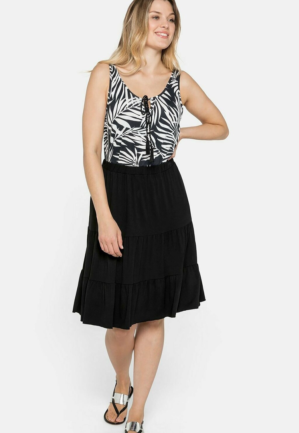 

Юбка А-силуэта STRAND Sheego, черный