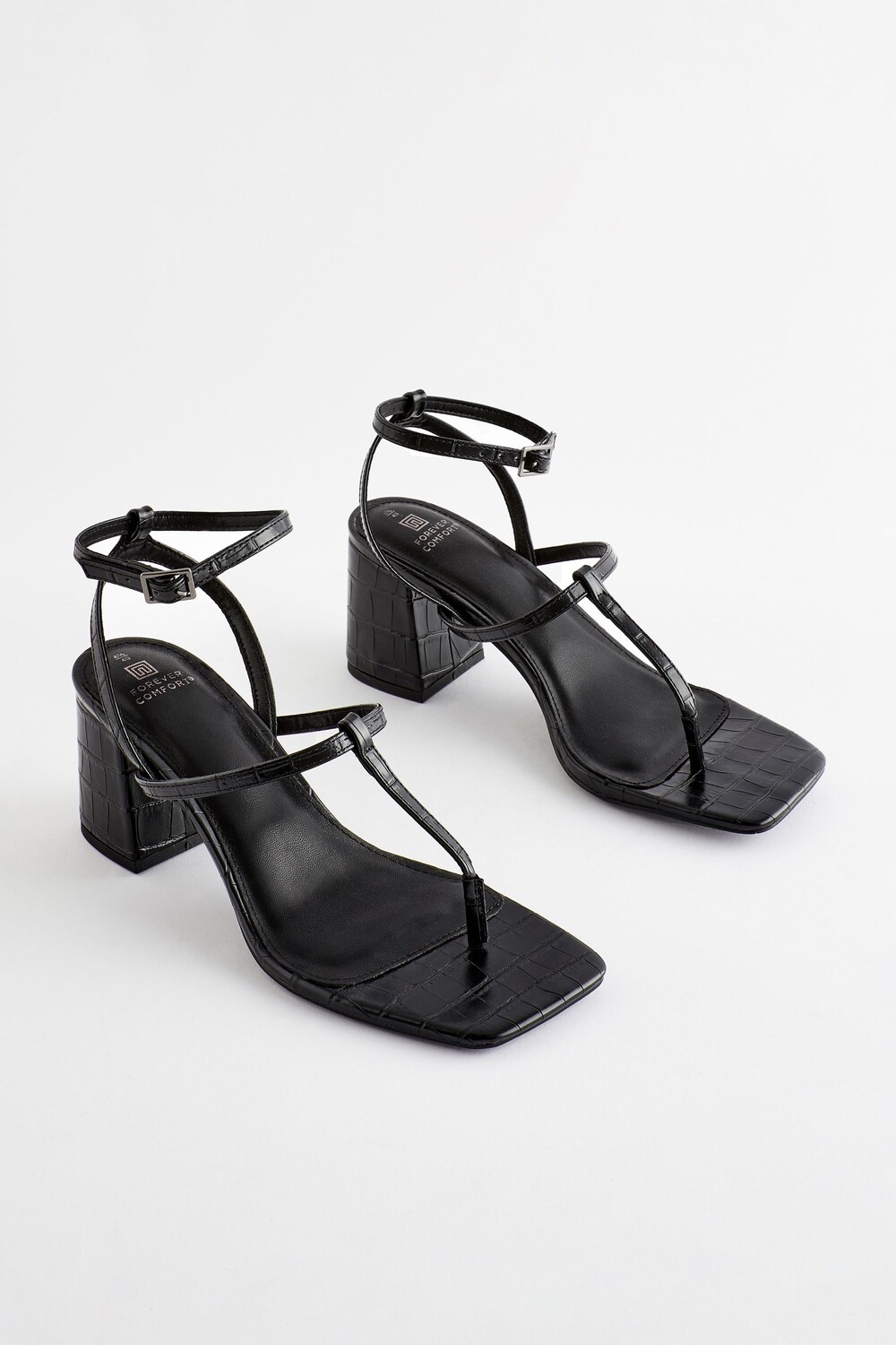 Сандалии Forever Comfort на высоком каблуке Next, черный