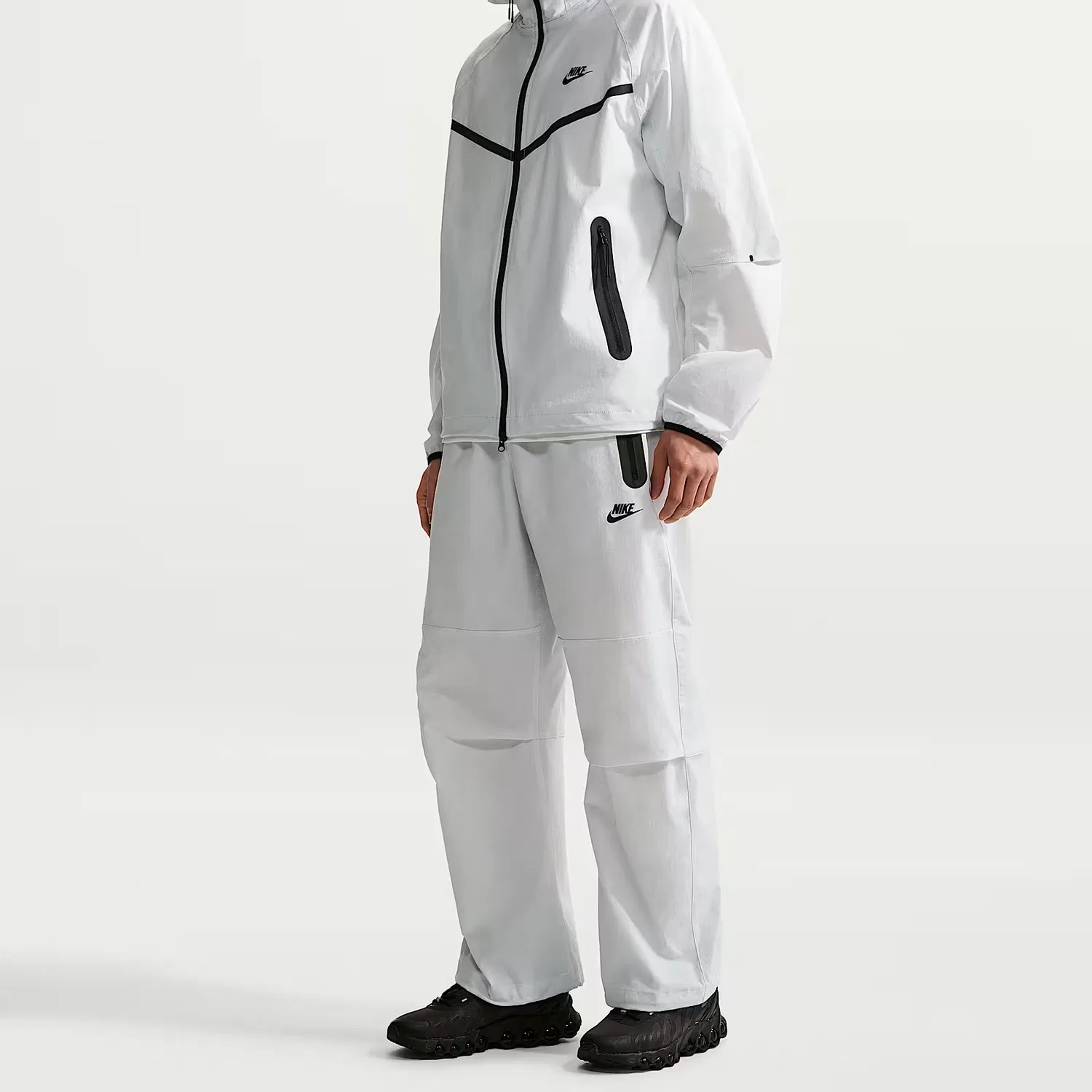 Мужские спортивные штаны Dri Fit Tech Quick Dry Nike, Ecru/Ecru/Black — фото 4