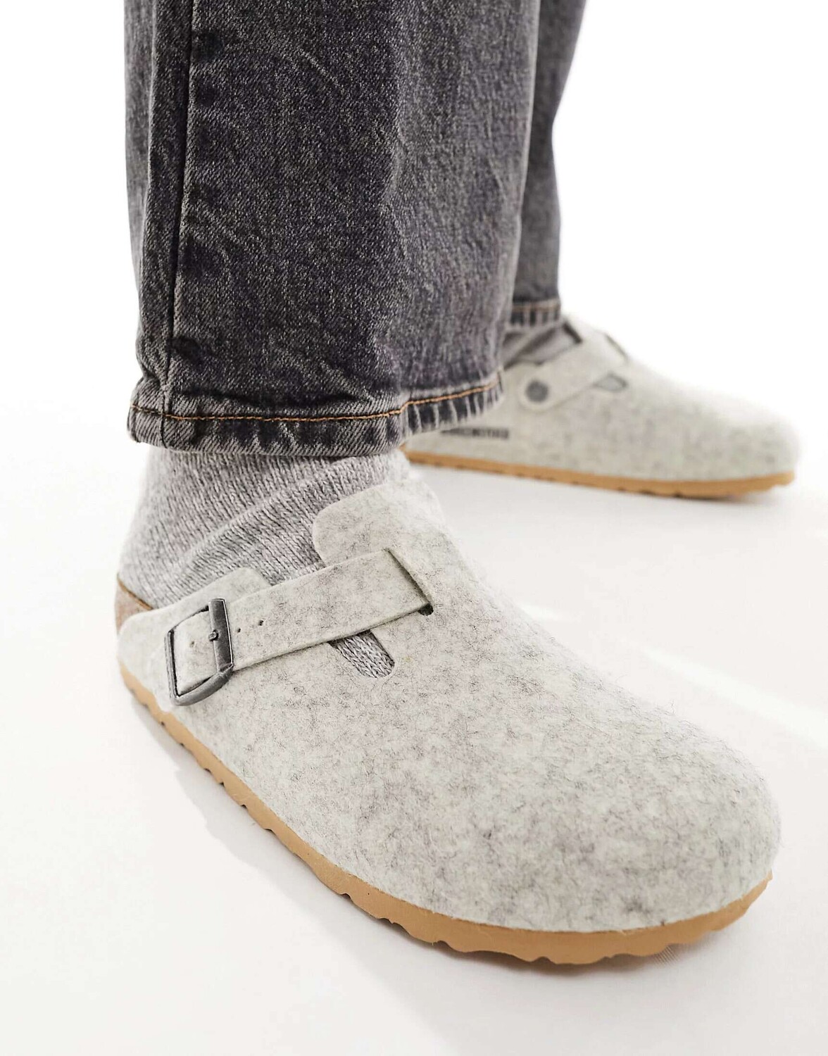 

Сабо Birkenstock Boston из шерсти яичной скорлупы