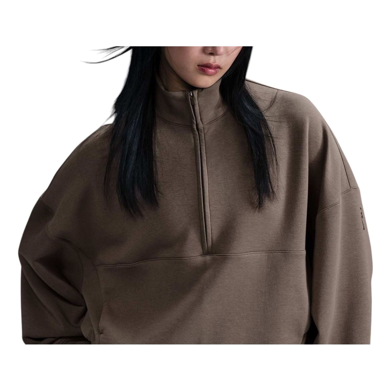 

Футболка (WMNS) Nike 24.7 ImpossiblySoft Dri-FIT 1/2-Zip T-shirt Oversized Fit 'Mink Brown'