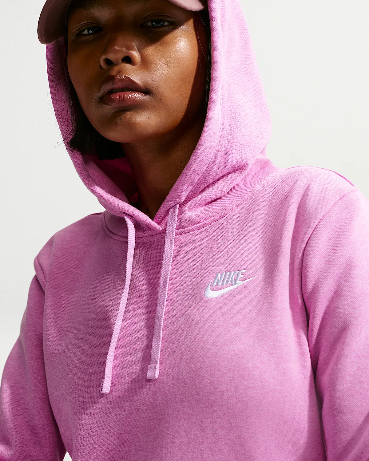 Женский худи-свитшот Nike Sportswear Club Fleece, Light Magenta/Heather/White — фото 3