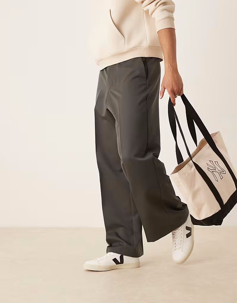 

Элегантные свободные брюки ASOS DESIGN темно-серого цвета
