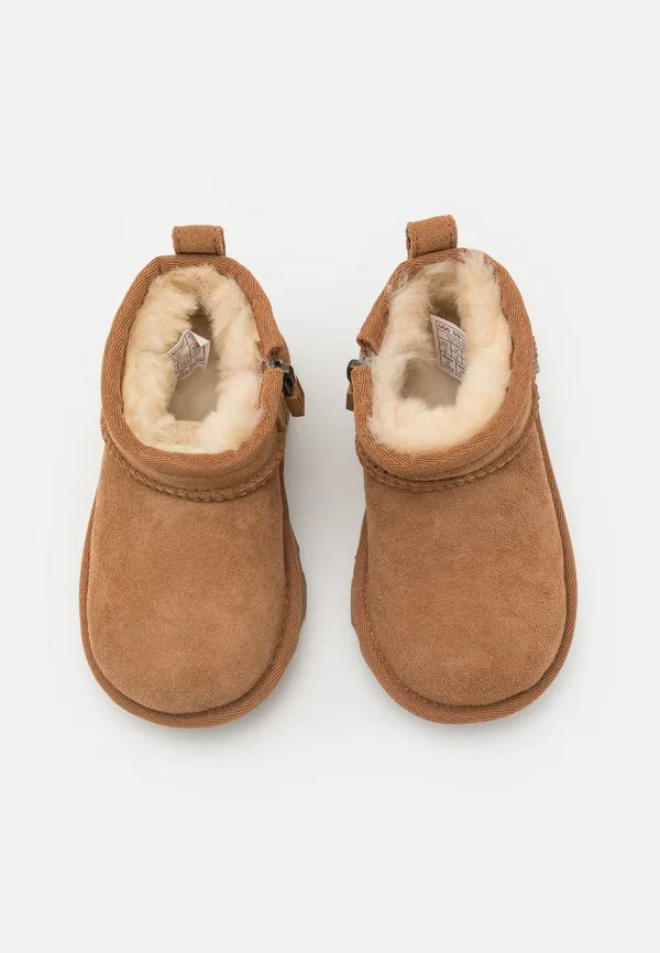 Классические ультраминиатюрные классические ботильоны унисекс Ugg, Chestnut — фото 4