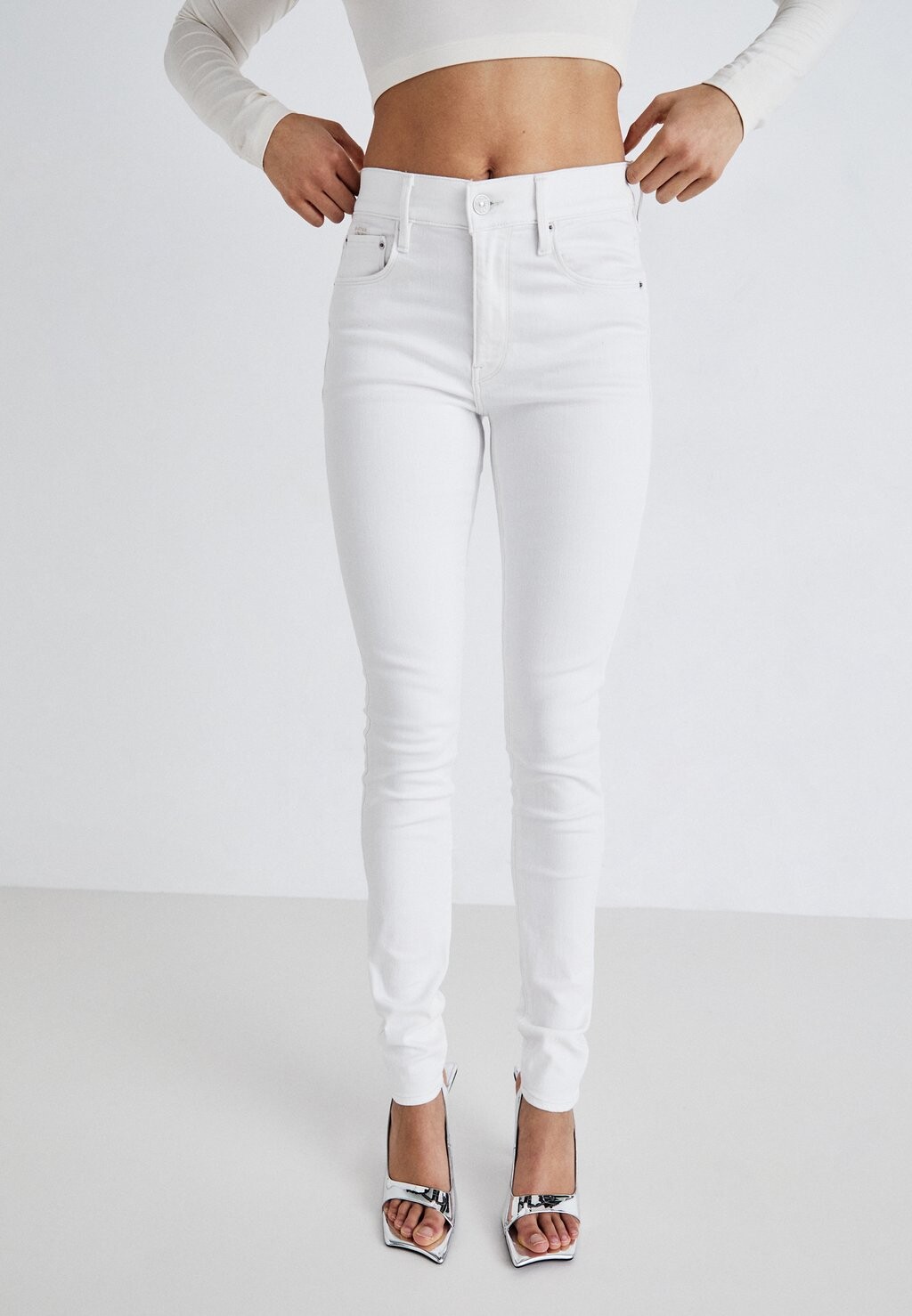 

Джинсы облегающие G-STAR, цвет White Denim