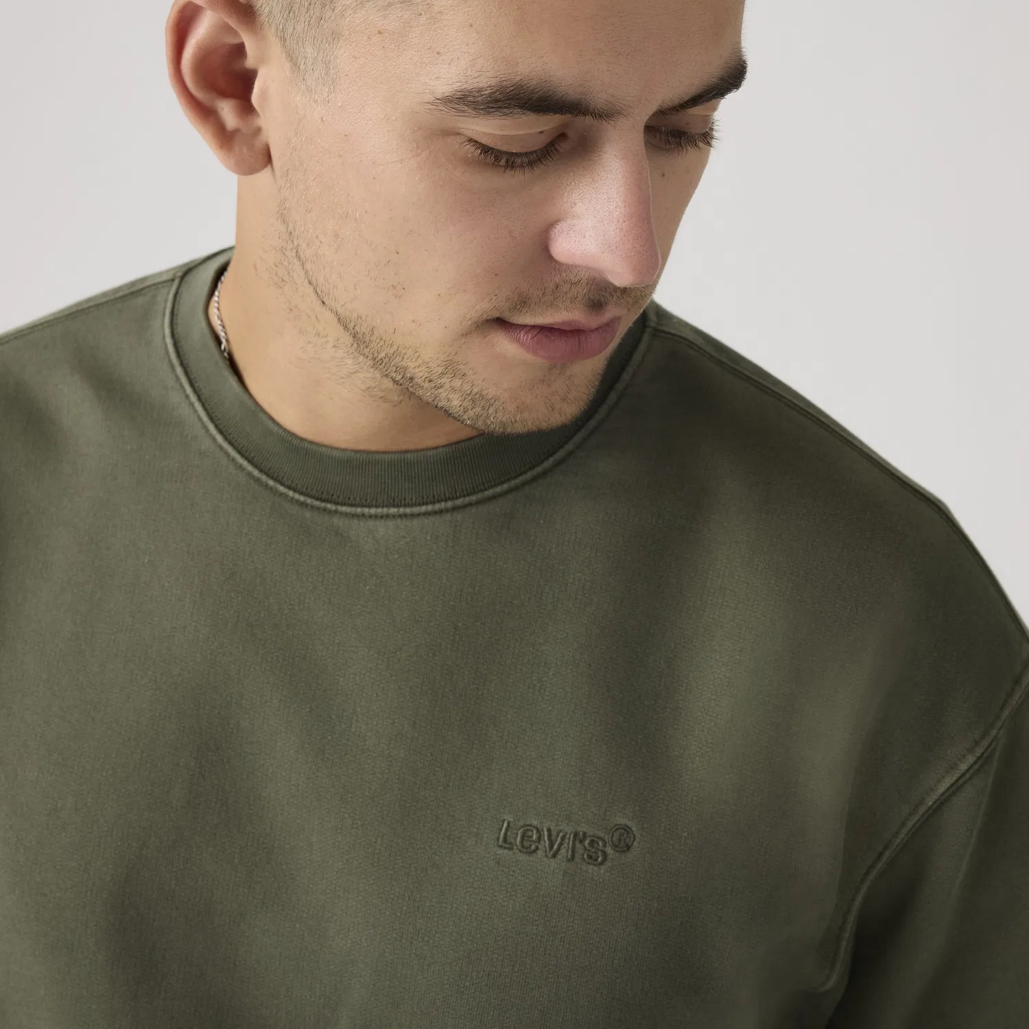 Оригинальная толстовка с круглым вырезом, окрашенная методом Garment Dye Levi's, Green — фото 2