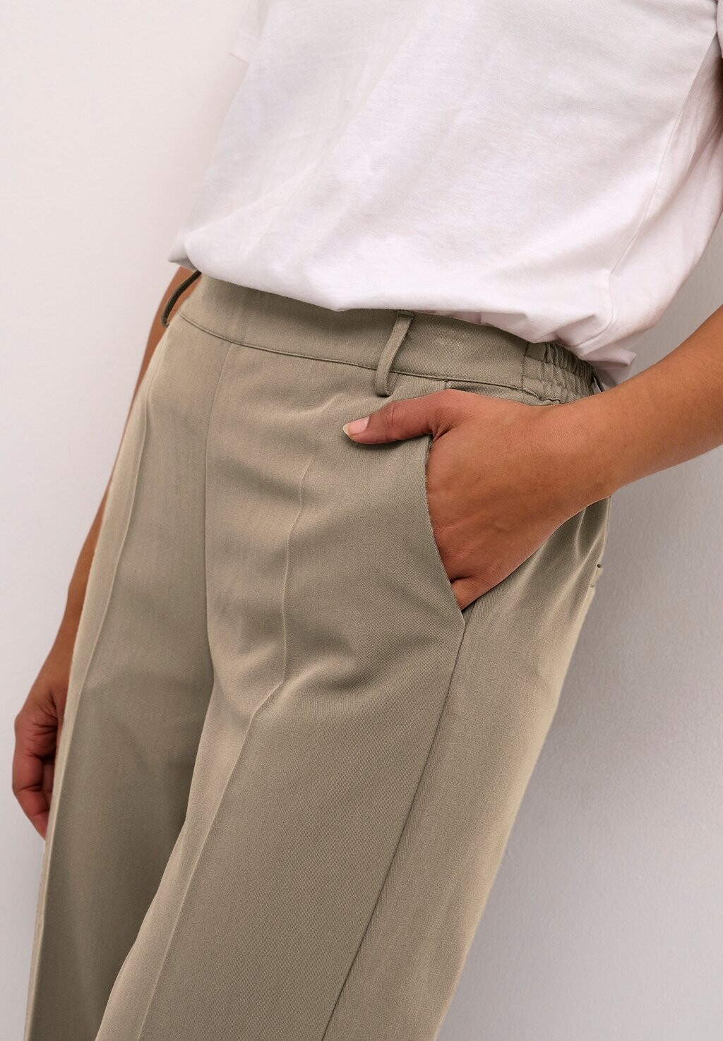 

Тканевые брюки SAKURA CROPPED Kaffe, коричневый