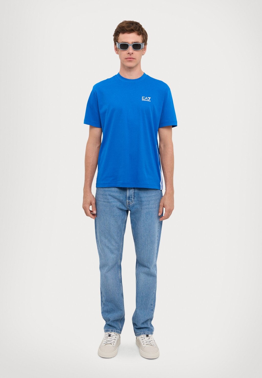 

Принт на футболке EA7 Emporio Armani, синий