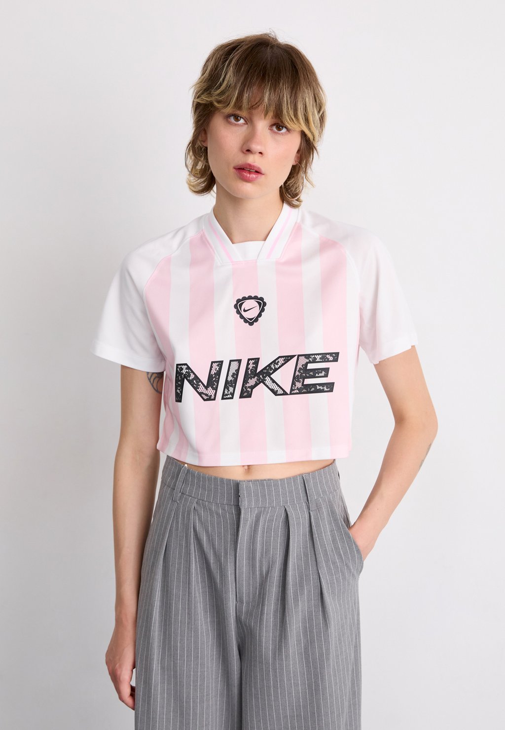 

Футболка с принтом DRY Nike Sportswear, розовый