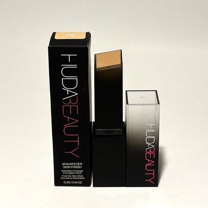 

Huda Beauty #Fauxfilter Skin Finish Тональный крем-стик 210B Чай