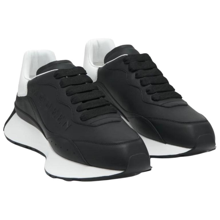 Alexander McQueen Логотип с тиснением на массивных кроссовках - черные, цвет Black — фото 3