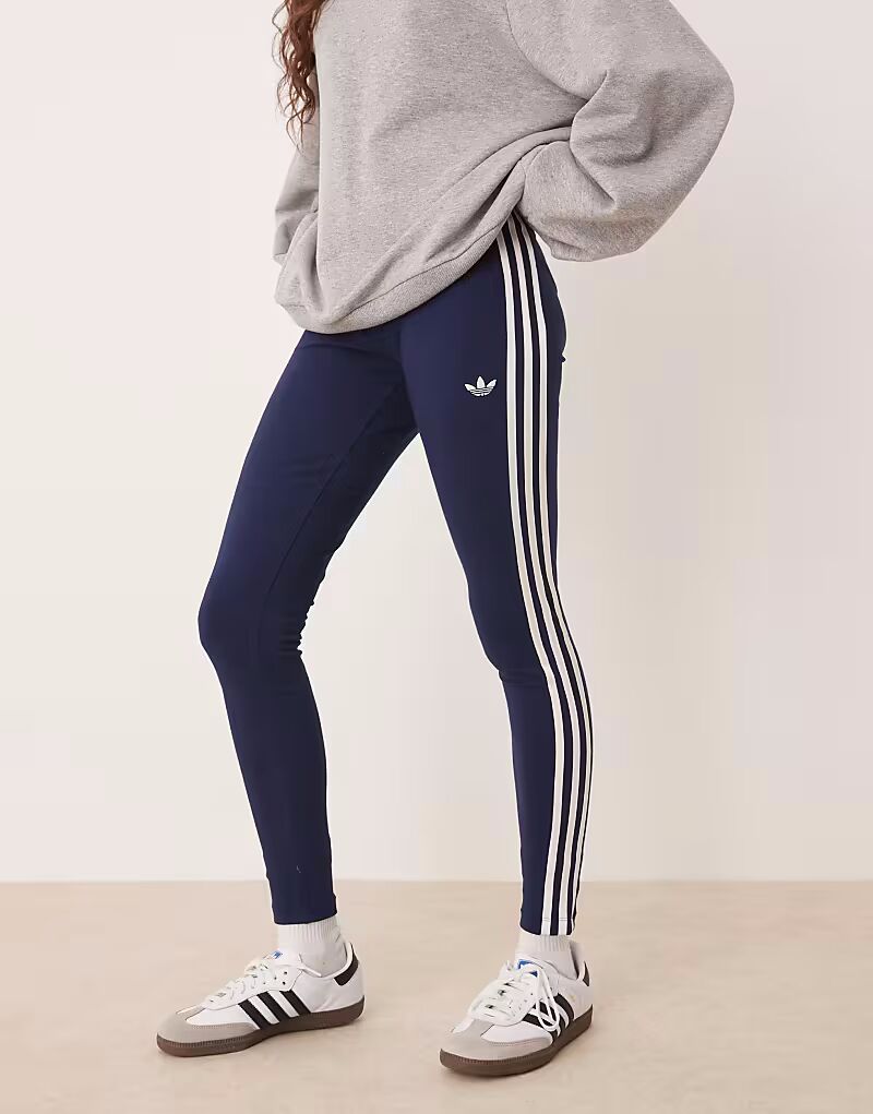 

Леггинсы Adidas Originals Adicolor с тремя полосками в цвете ночной индиго/белый