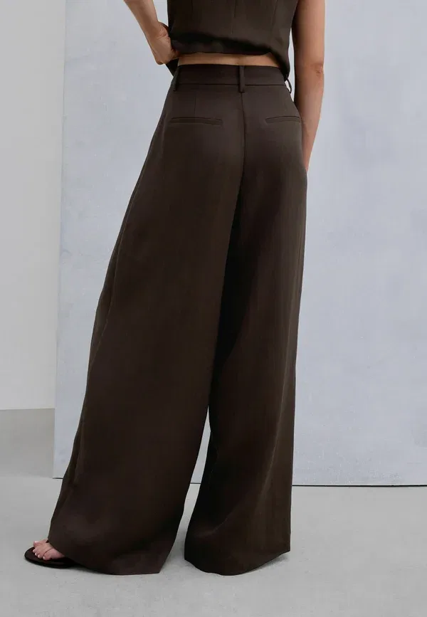 Брюки-палаццо Petite fit crinkle, Next, цвет тёмно-коричневый — фото 4