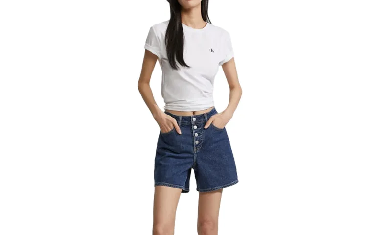 Calvin Klein Футболка женская Moon White Light с круглым вырезом — фото 3