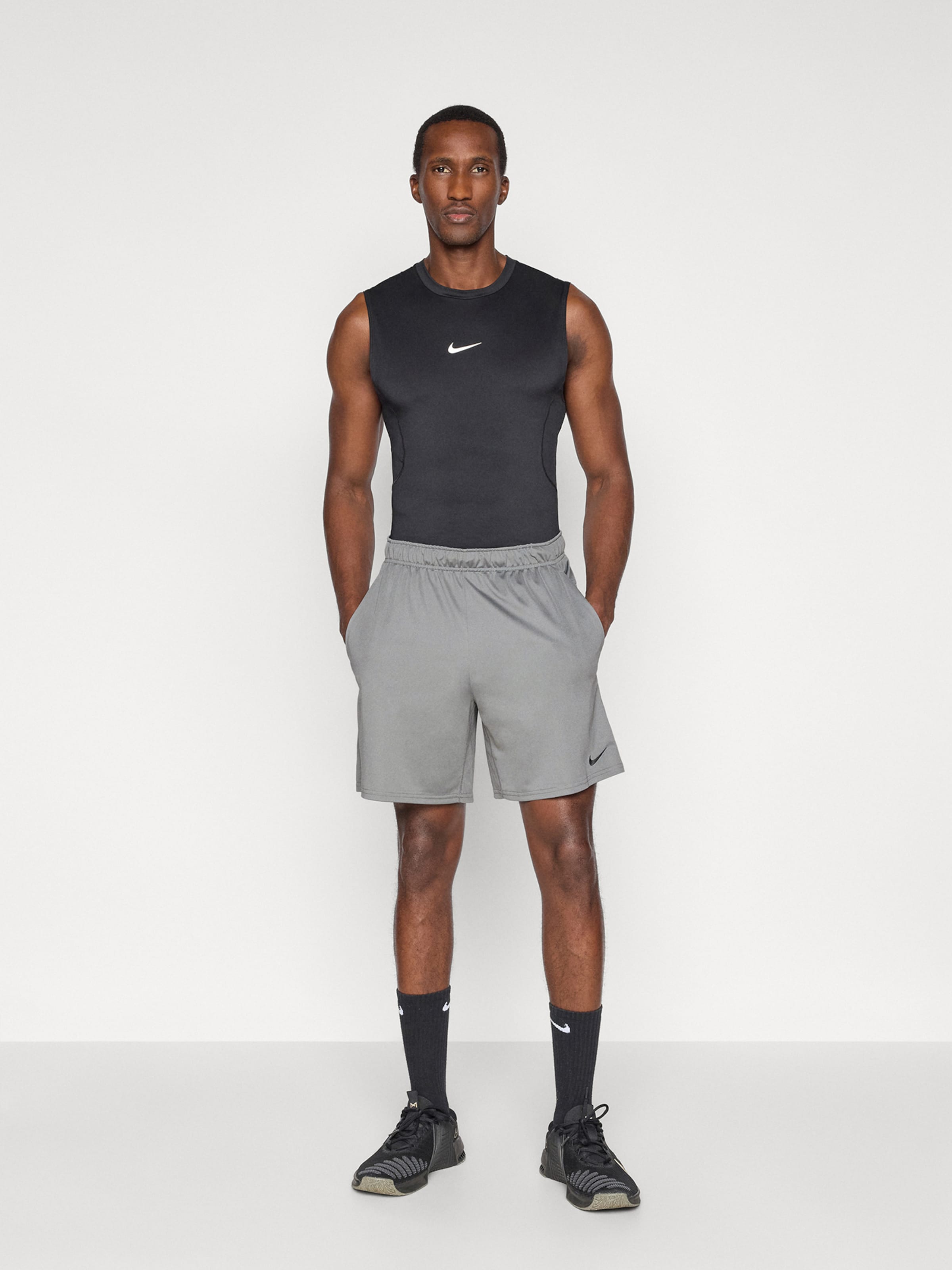 NIKE Спортивные шорты для тренировок 'FLEX' в сером цвете — фото 4