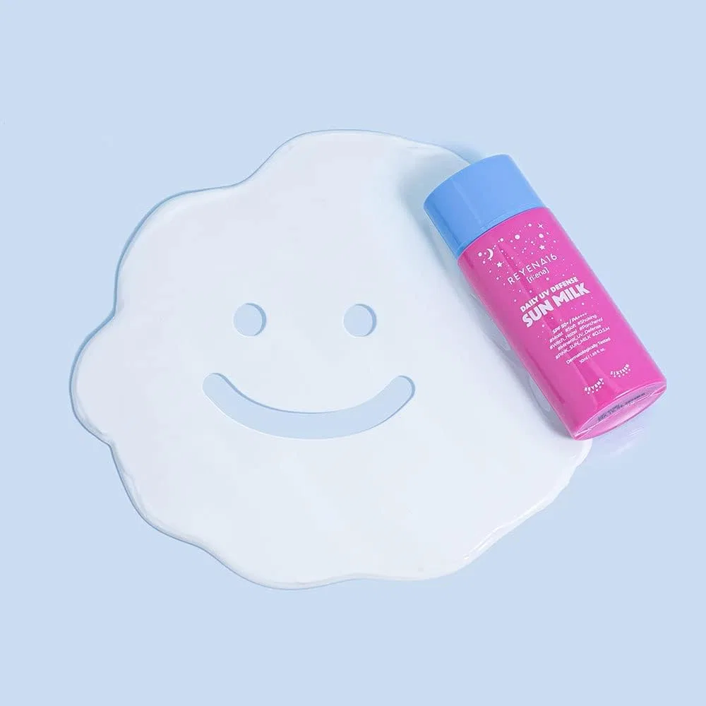 Солнцезащитный крем для лица REYENA16 Daily UV Defense Sun Milk SPF 50+ PA++++ 50 мл — фото 2