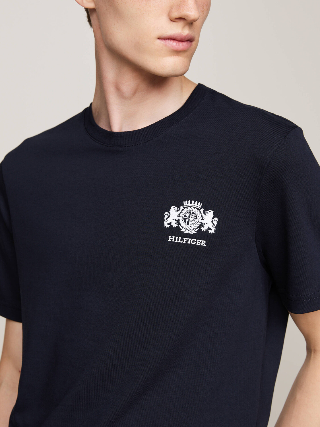 Футболка Tommy Hilfiger EMBRO Regular Fit, темно-синий — фото 4