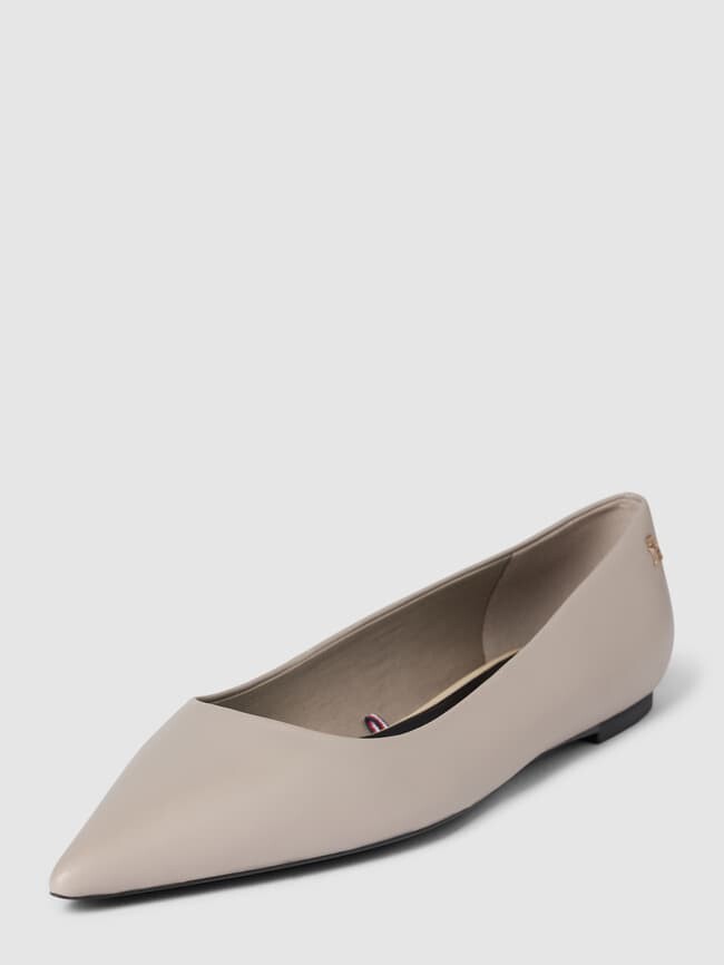 

Балетки с аппликацией, модель ESSENTIAL POINTED Tommy Hilfiger, серо-коричневый