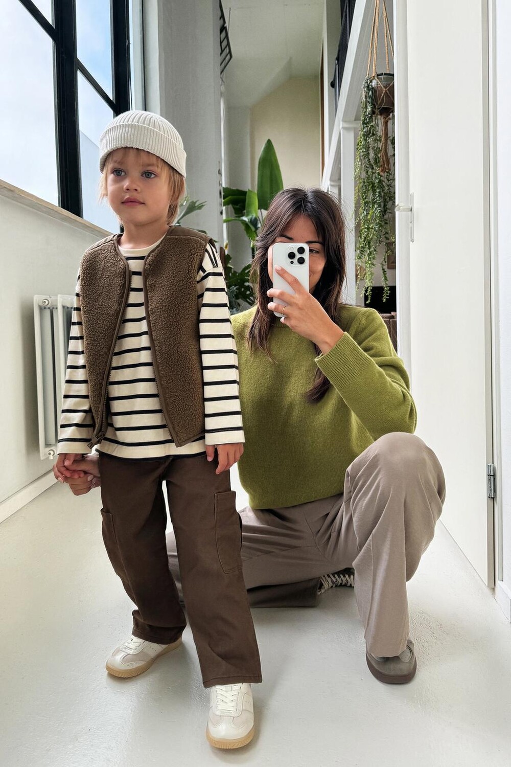 

Контрастный флисовый жилет ZARA, коричневый