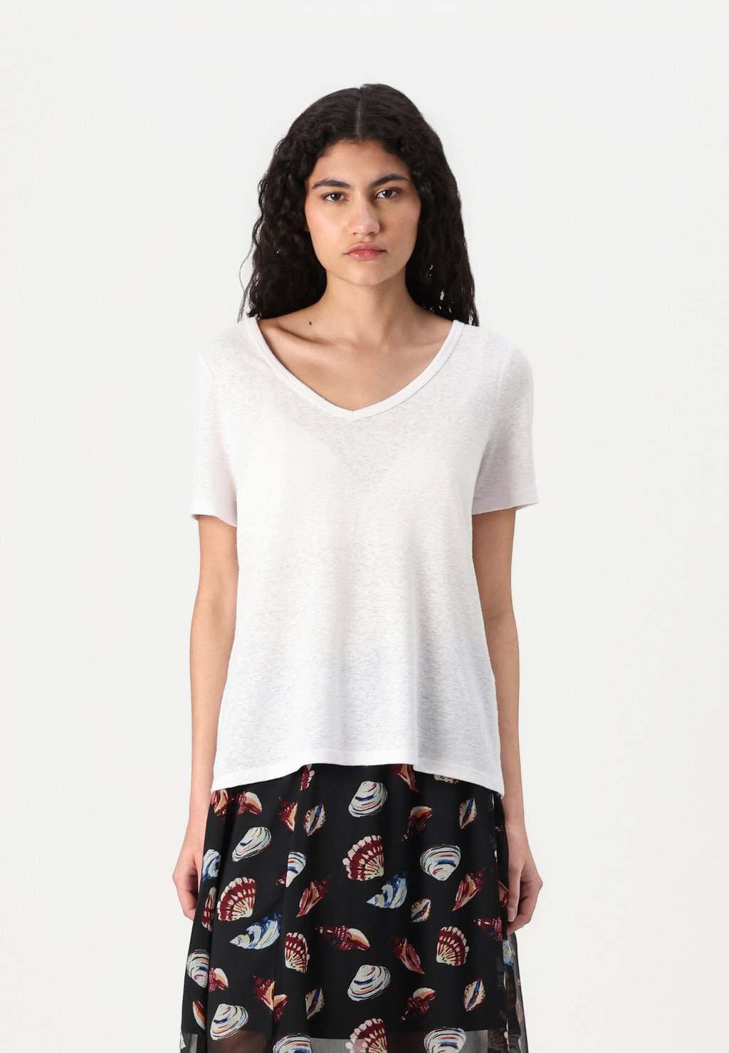 

Базовая футболка OBJTHEA V NECK Object, белый