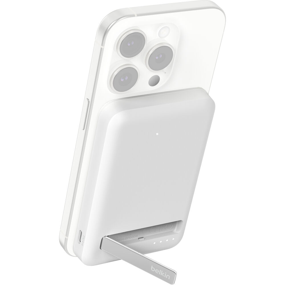 

Belkin BoostCharge Pro Magnetic Power Bank BPD006BTWH