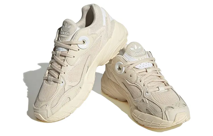 Кроссовки Adidas Originals Astir Lifestyle Women's, бежевый — фото 2