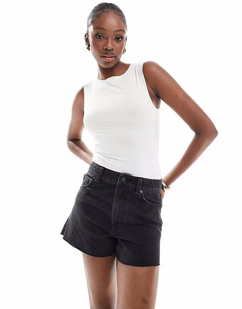 

ASOS DESIGN Высокие свободные джинсовые шорты черного цвета ASOS Tall