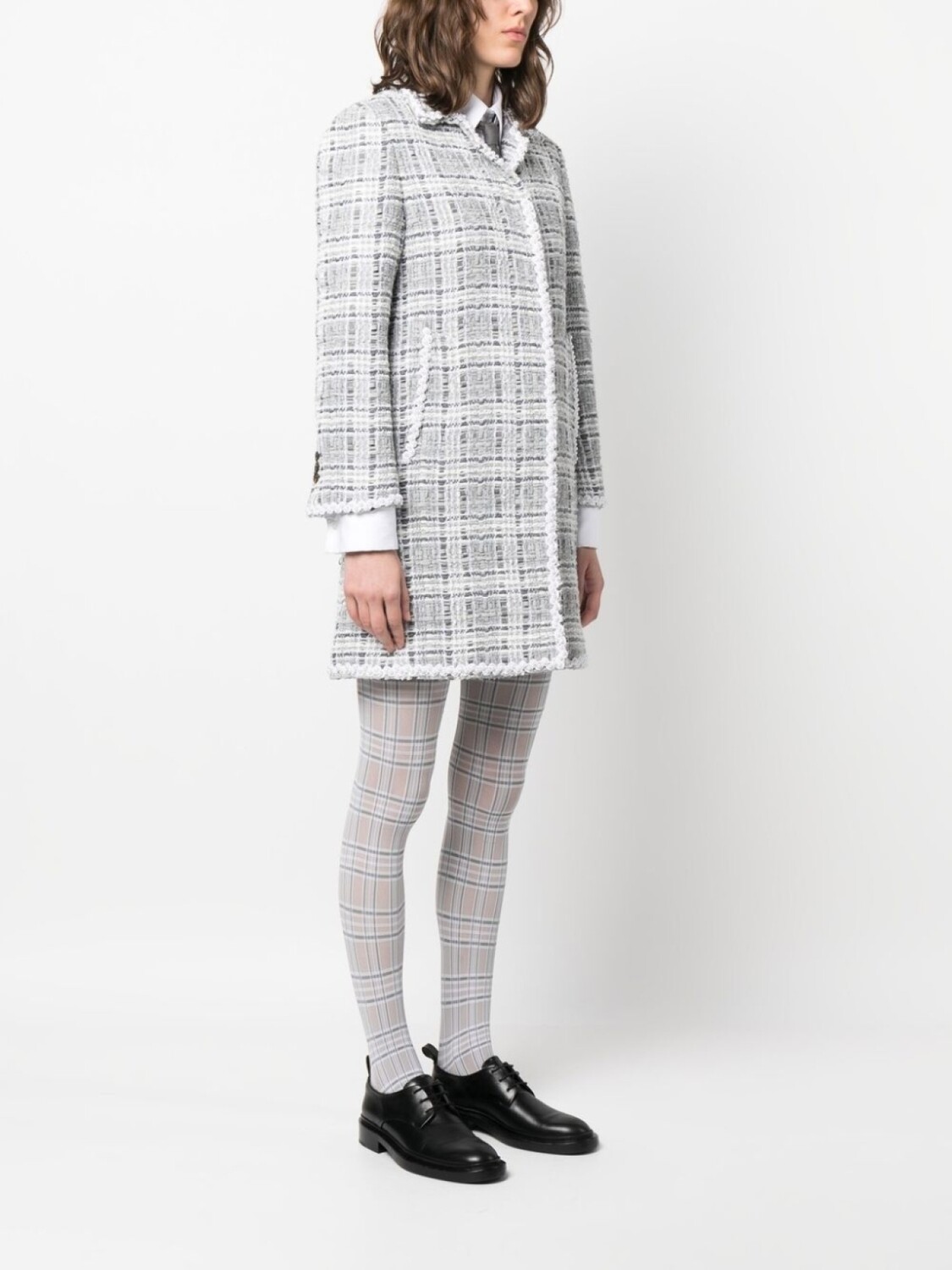 

Твидовое пальто с аппликацией в технике кроше Thom Browne, серый