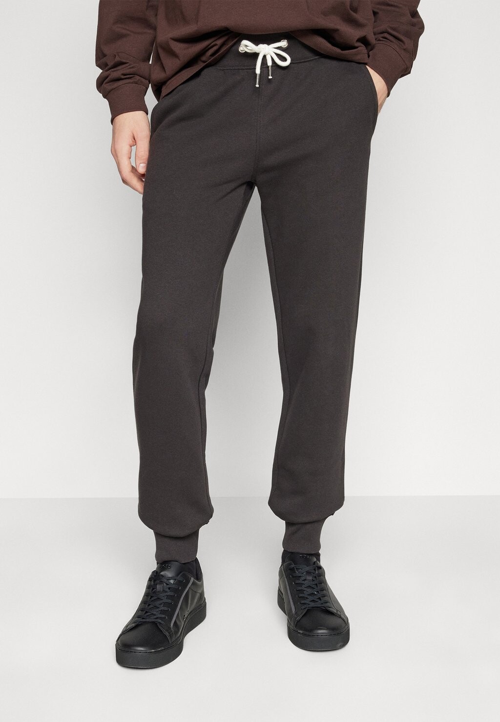 

Спортивные штаны Big Sweatpants Pier One, черный