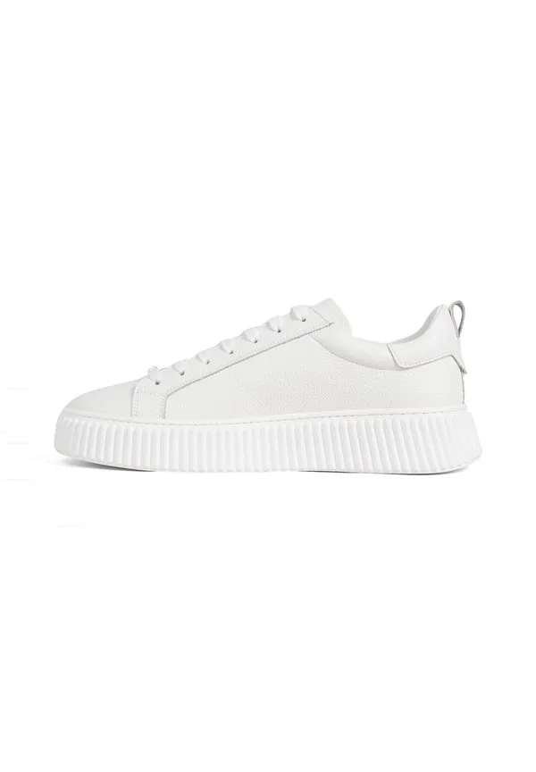 Кроссовки sneaker hopper в стиле tumbled loop с возможностью обновления данных и кордоновым мотивом. Antony Morato, White