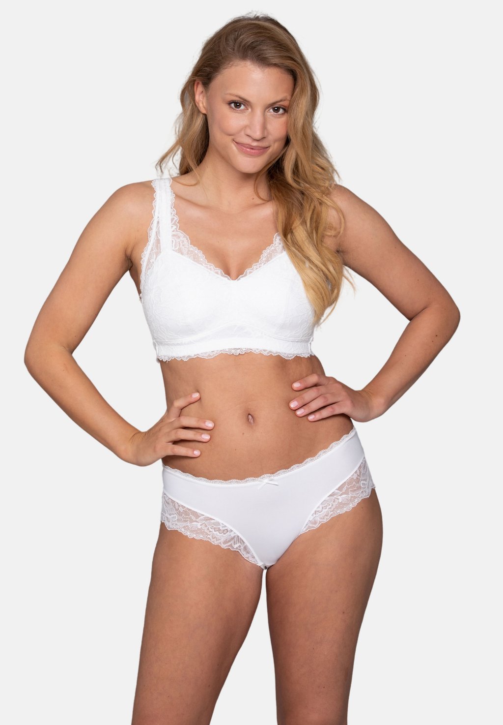 

Стринги STRING SUKI SugarShape, белый