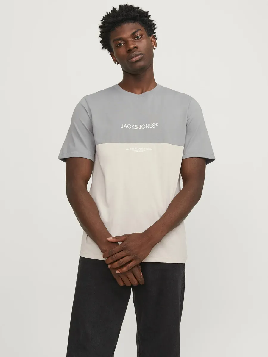 

Рубашка с короткими рукавами Jack & Jones "JJERYDER BLOCKING TEE SS LN", зеленый