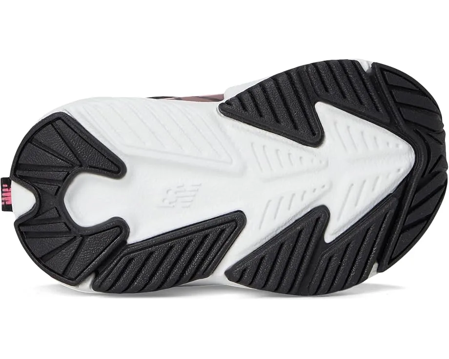 Кроссовки New Balance Kids Rave Run v2 Bungee Lace with Top Strap, Signal Pink/BlackSee Less — фото 3