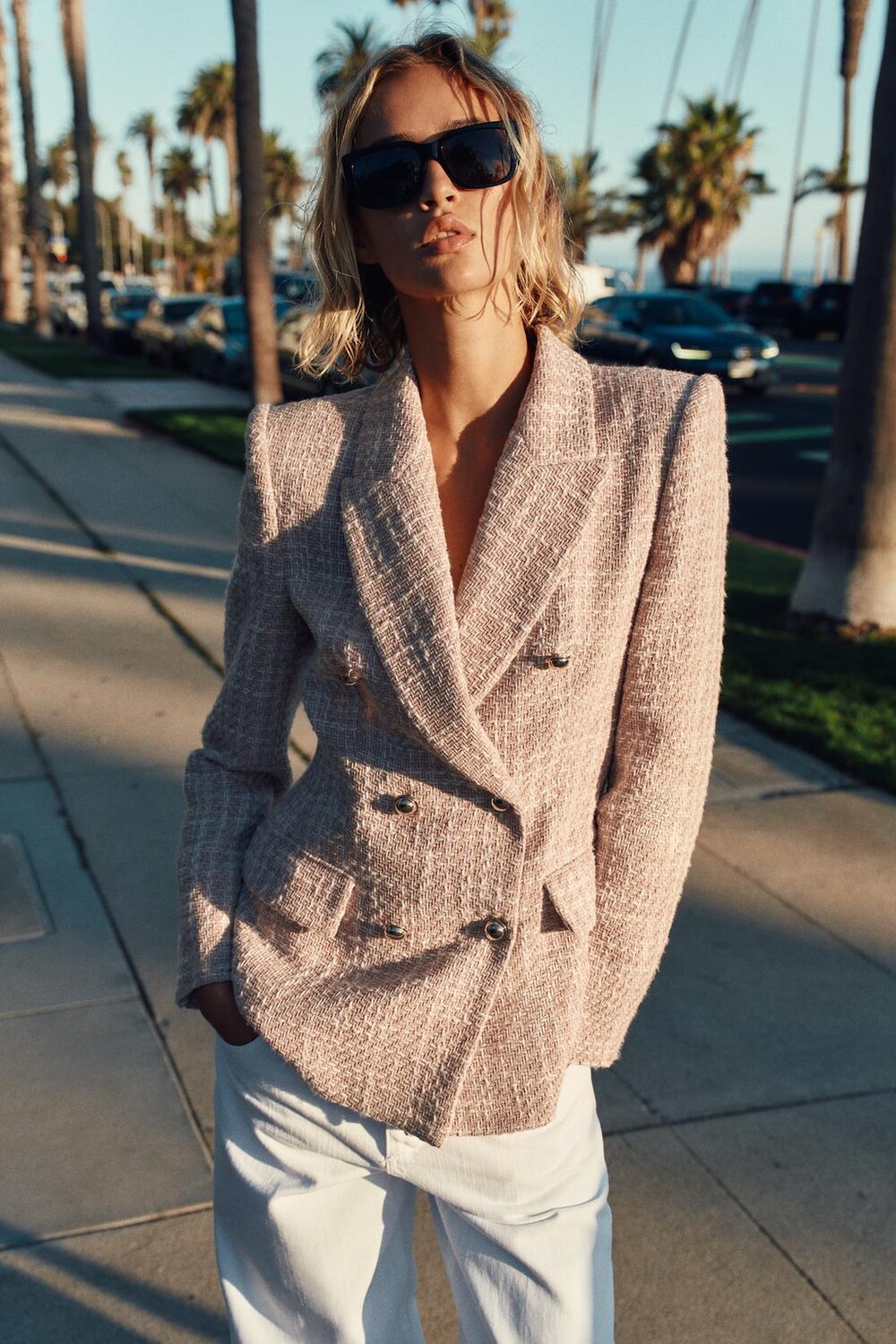 

Текстурированный двубортный пиджак ZARA, розовый/белый