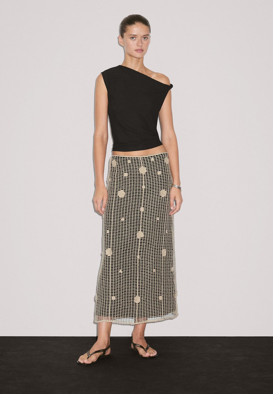 

Юбка Massimo Dutti MIDI WITH FLORAL EMBROIDERY, Beige