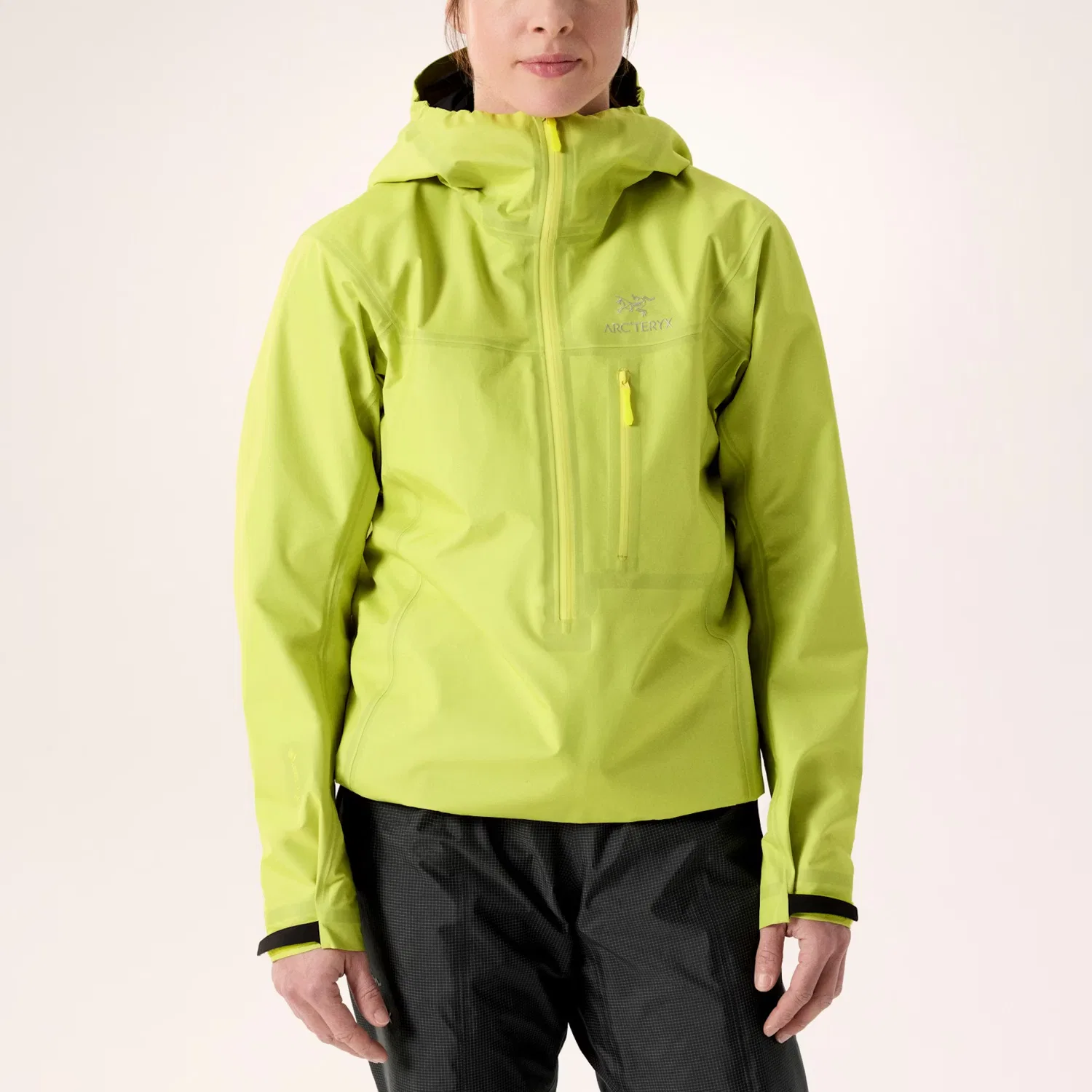 Куртка ветрозащитная Arc'teryx ALPHA SL, водонепроницаемая, ветрозащитная и дышащая, женская Arcteryx, Black — фото 4