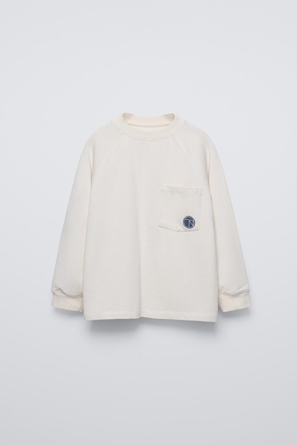 

Футболка с вышитым карманом ZARA, экрю