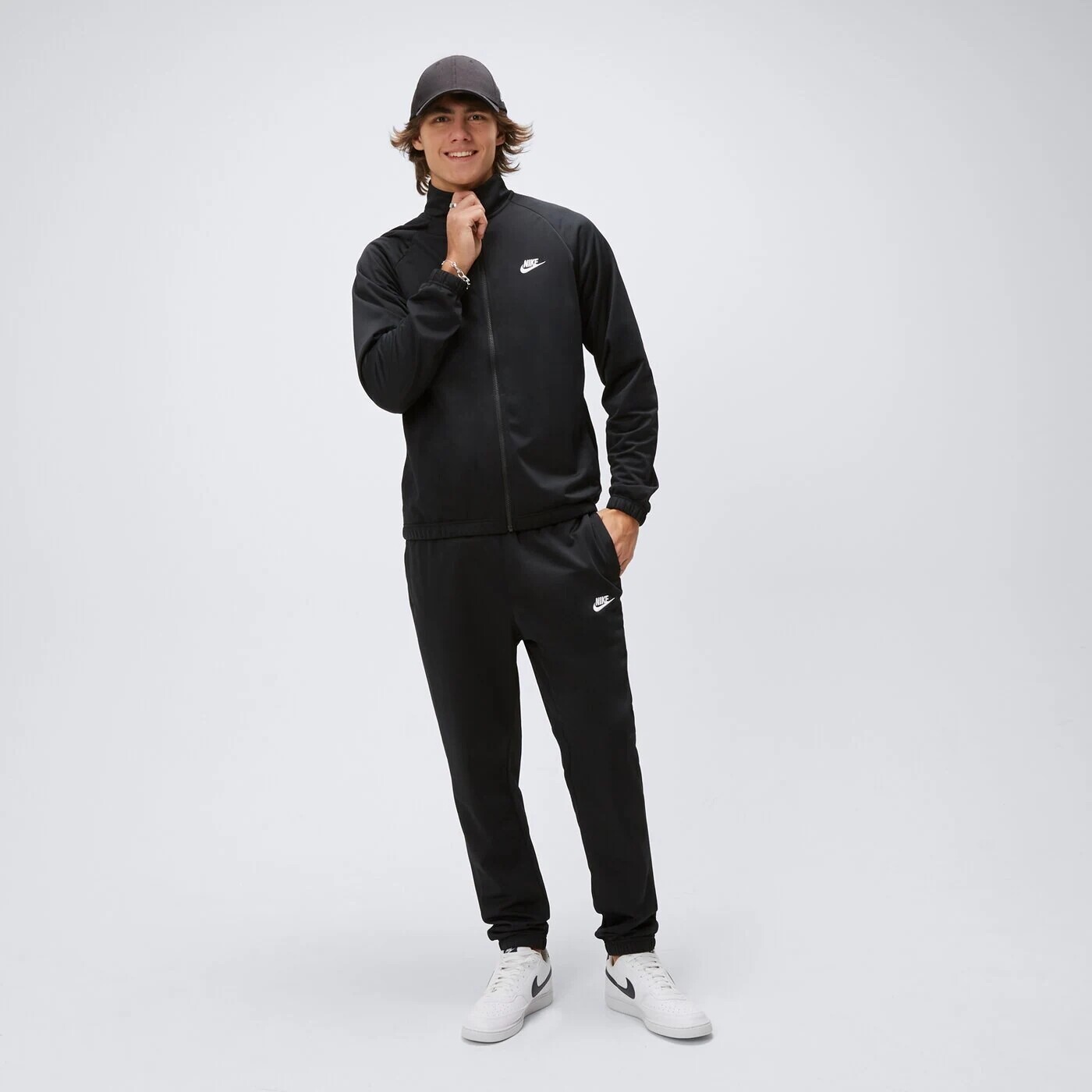 

Спортивный костюм Nike, черный