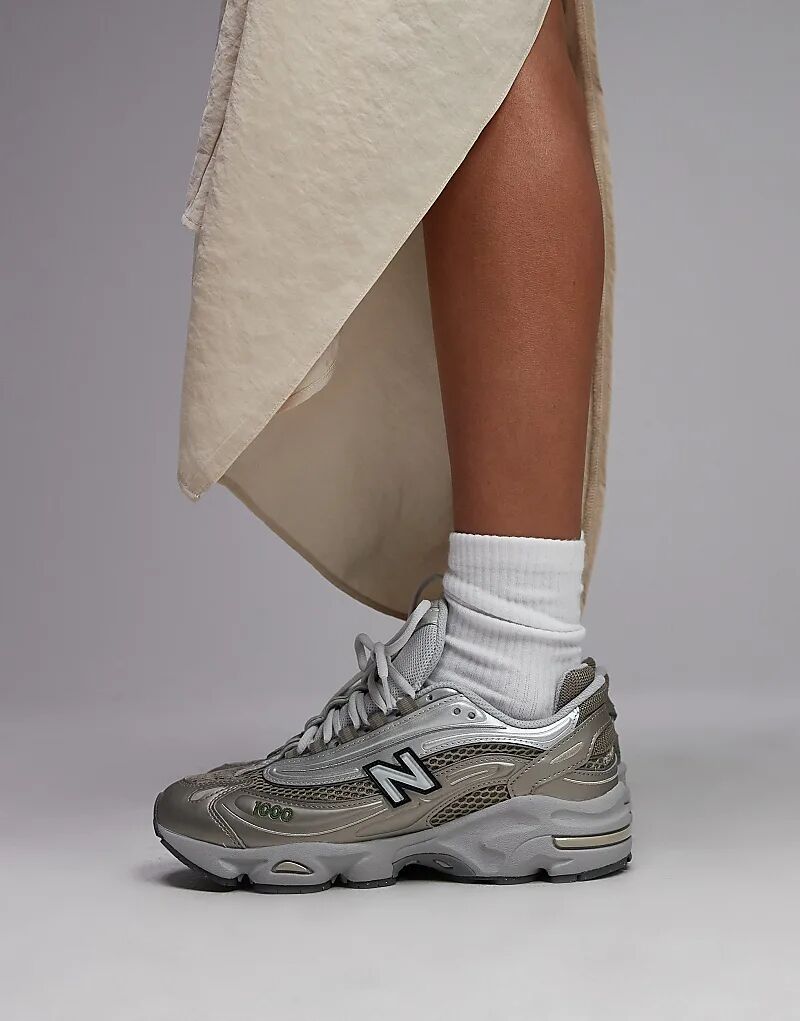 Кроссовки унисекс New Balance M1000 серебристого и бежевого цветов — фото 4