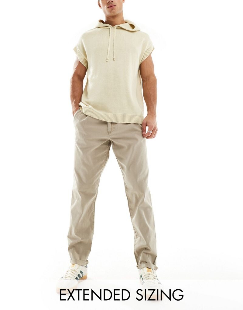 

ASOS DESIGN – зауженные светло-коричневые брюки чиносы