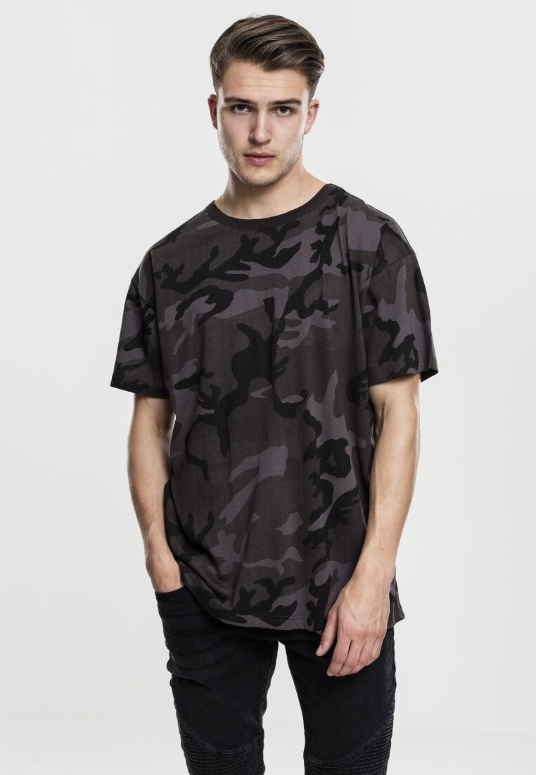 

Футболка с принтом CAMO OVERSIZED Urban Classics, цвет dark camo