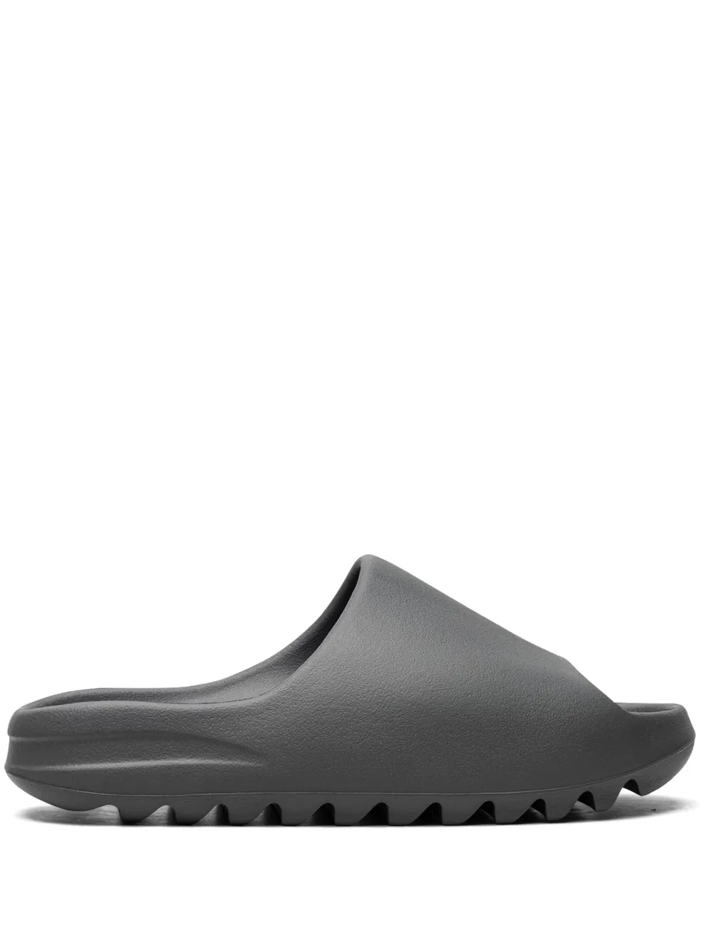 

Шлепанцы Slate Grey из коллаборации с YEEZY Adidas Yeezy, серый
