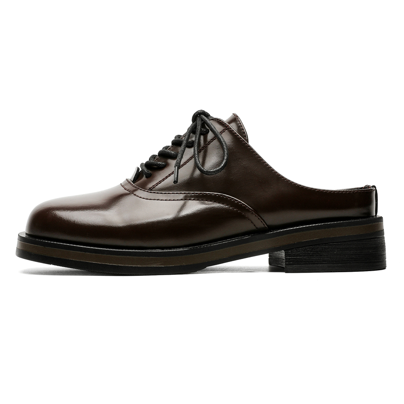 

PAVEA Мужские шлепанцы с резиновой подошвой устойчивой к истиранию и закрытым носком из лаковой кожи коричневого цвета, цвет Patent Leather Brown