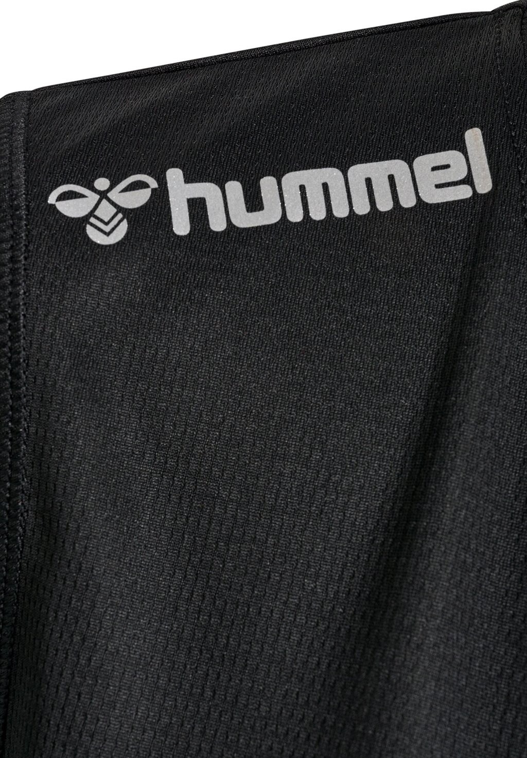 

Принт на футболке Hummel, цвет Black