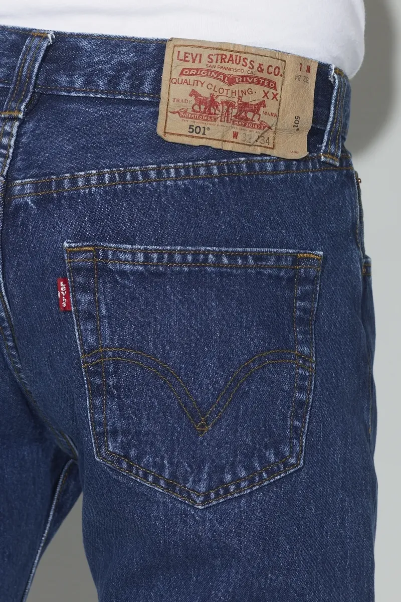 Прямые джинсы Levi's "501 LEVI'S ORIGINAL", с фирменной этикеткой, цвет Stonewash — фото 3