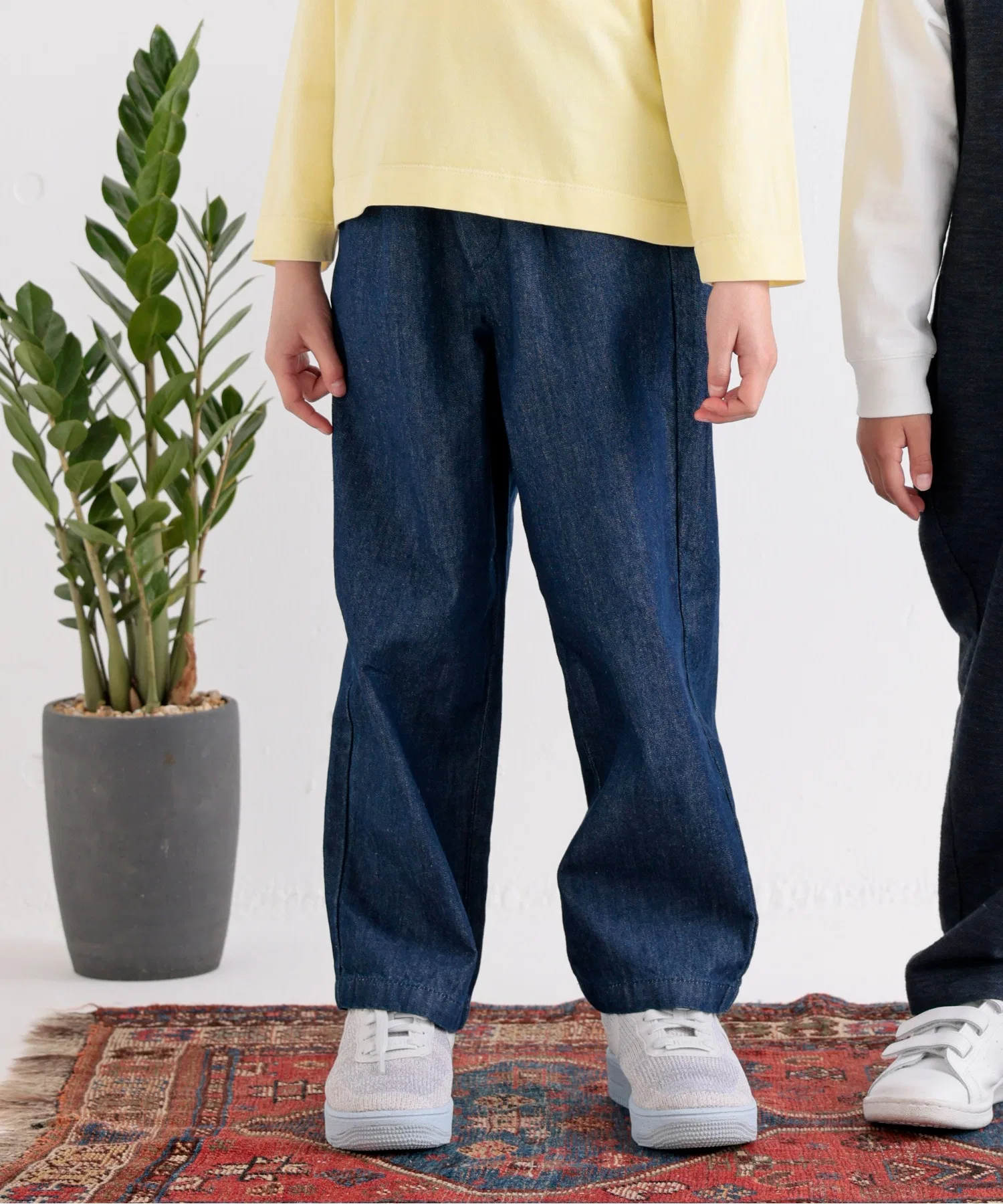 Джинсовые брюки из органического хлопка с широкими штанинами (OG DENIM CREW PANTS)