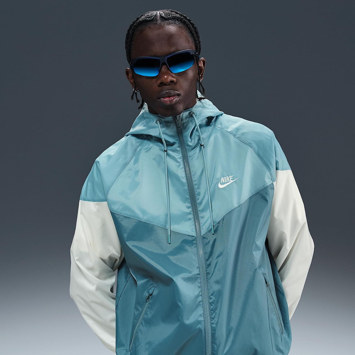 Мужская спортивная куртка Nike Windrunner с капюшоном, Smokey Blue/Denim Turquoise/Sail/Sail — фото 3