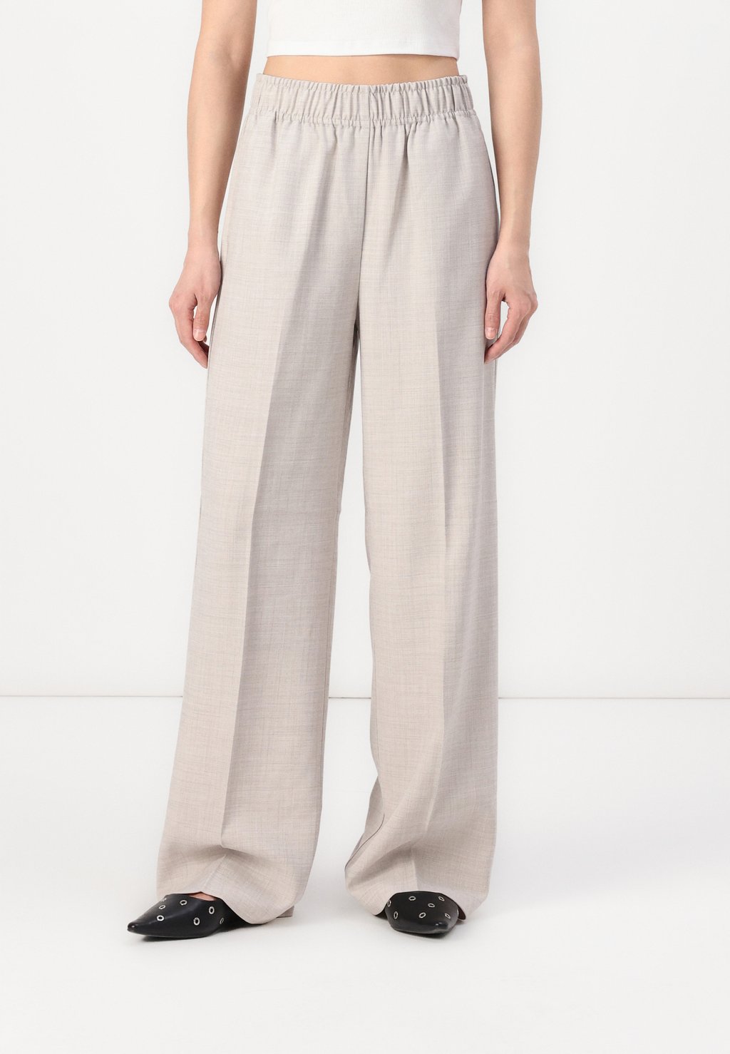 

Брюки VMCASSIDY LOOSE PULL ON PANT Vero Moda, светло-серый
