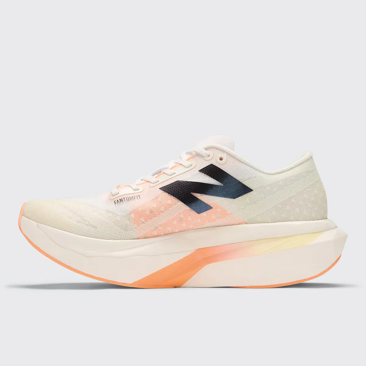 Женские кроссовки WRCELCW4 New Balance, белый — фото 4