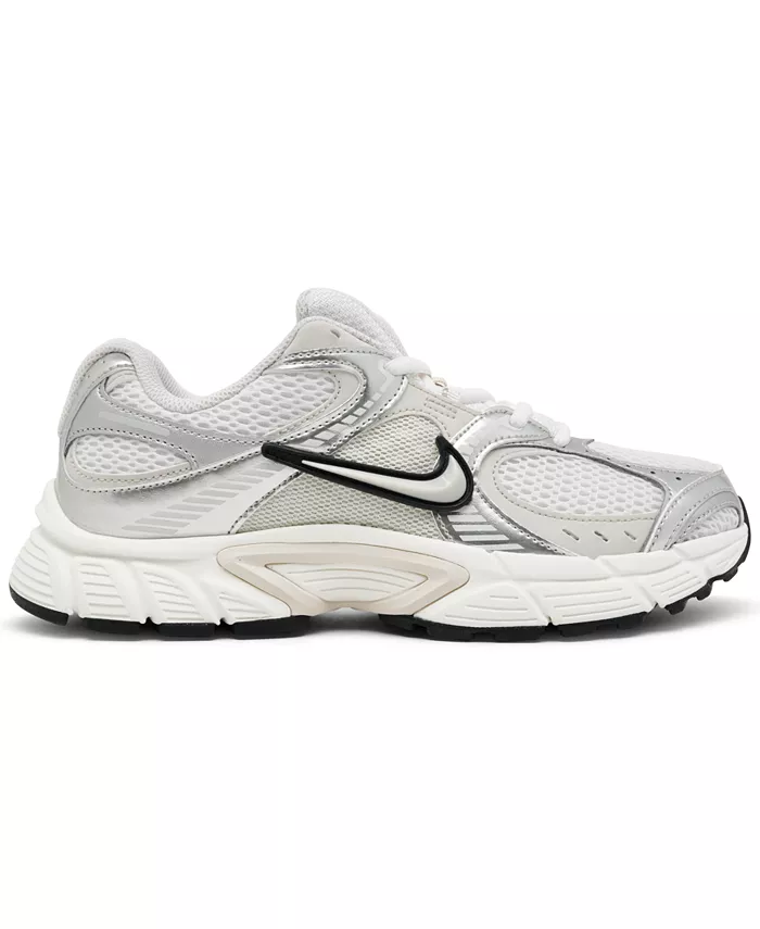 Женские повседневные кроссовки V5 RNR от Finish Line Nike, мультиколор — фото 2